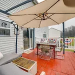Pet-Friendly Apollo Home With Furnished Deck!